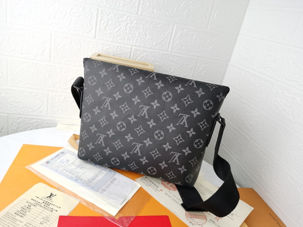 ルイヴィトンバッグ側面デザイン